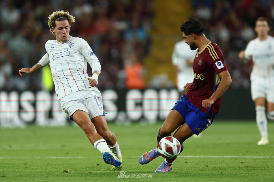 限运动员的 限运动员的