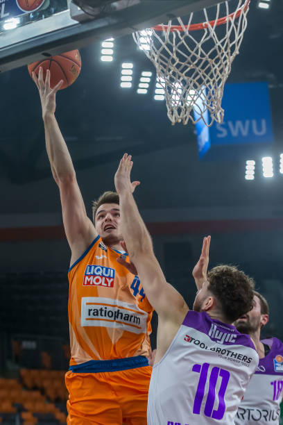 新证明自己 新证明自己