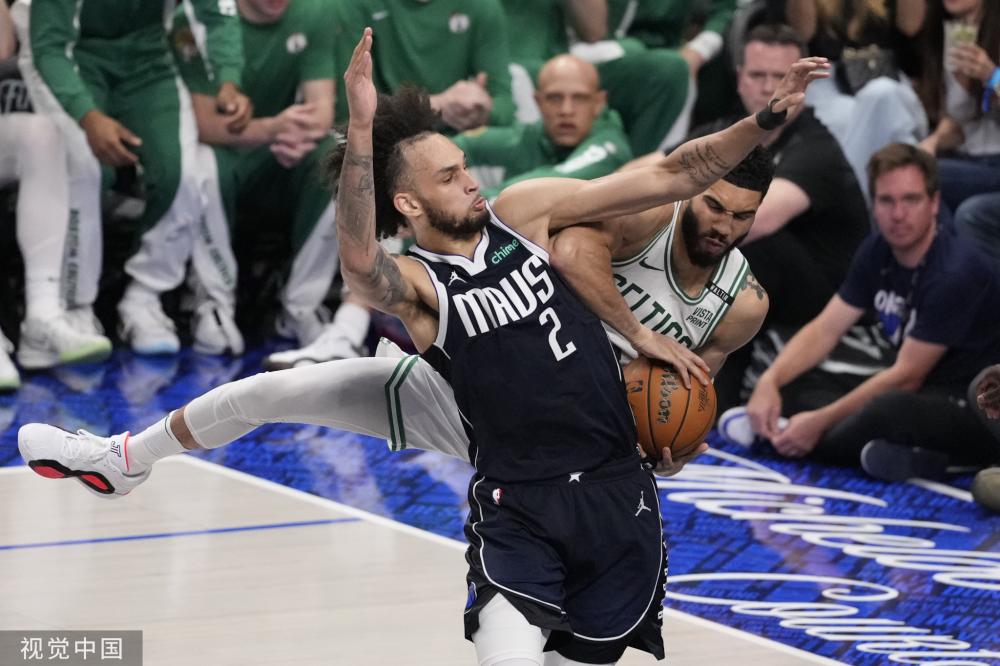 龄优势使他 龄优势使他